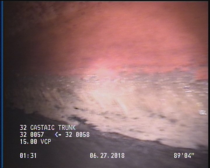 Deposits Attached Grease, 5 %of cross sectional area, from 04 to 08 o'clock, , within 8 inches of joint: YES, Start