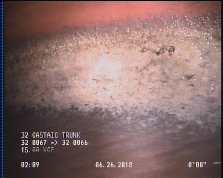 Deposits Attached Grease, 5 %of cross sectional area, from 04 to 08 o'clock, , within 8 inches of joint: YES, Start
