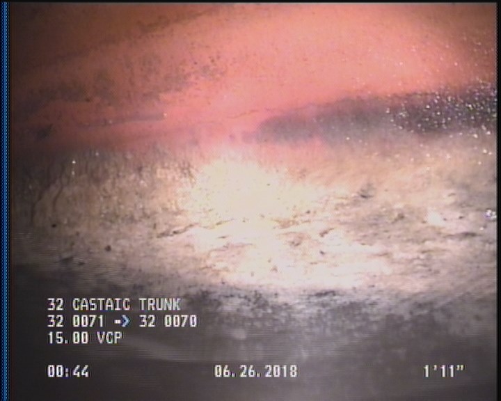 Deposits Attached Grease, 5 %of cross sectional area, from 04 to 08 o'clock, , within 8 inches of joint: YES, Start
