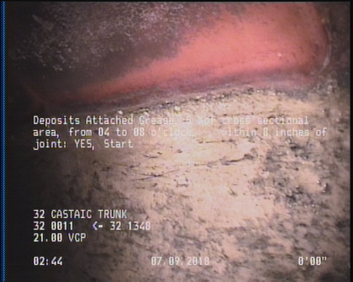 Deposits Attached Grease, 5 %of cross sectional area, from 04 to 08 o'clock, , within 8 inches of joint: YES, Start