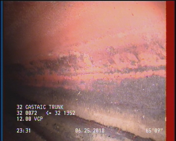 Deposits Attached Grease, 5 %of cross sectional area, from 05 to 07 o'clock, , within 8 inches of joint: YES, Start