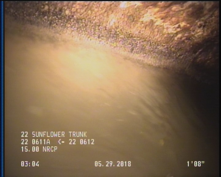 Deposits Attached Grease, 5 %of cross sectional area, from 04 to 08 o'clock, , within 8 inches of joint: YES, Start