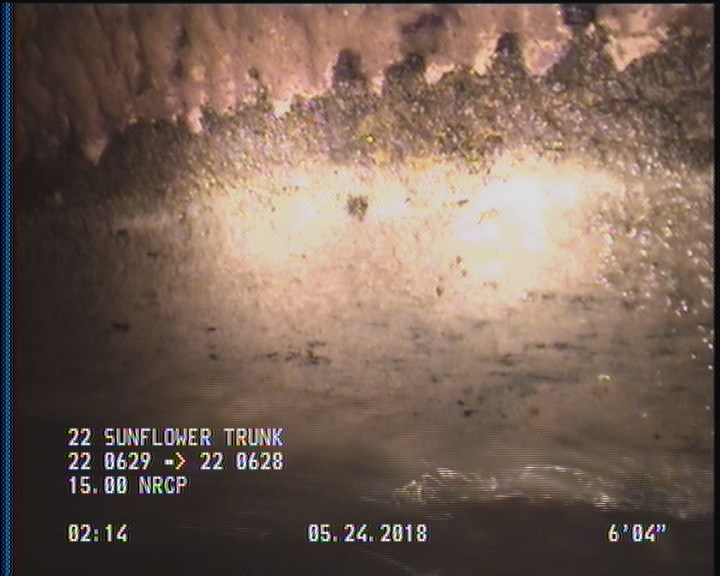 Deposits Attached Grease, 5 %of cross sectional area, from 04 to 08 o'clock, , within 8 inches of joint: YES, Start