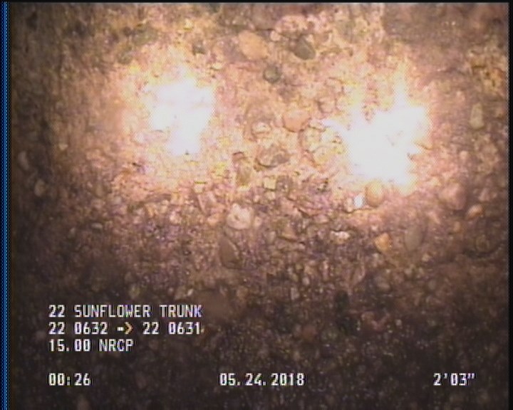 Surface Aggregate Projecting, from 08 to 04 o'clock, within 8 inches of joint: YES, Start