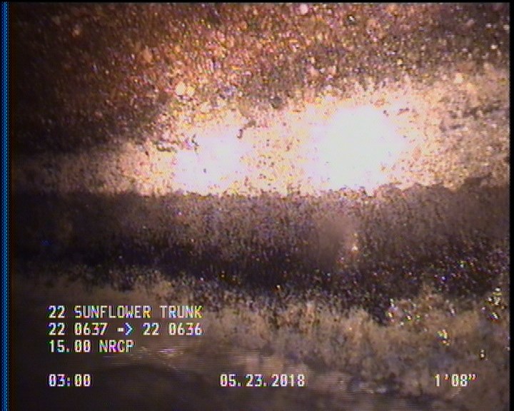 Deposits Attached Grease, 5 %of cross sectional area, from 04 to 08 o'clock, , within 8 inches of joint: YES, Start