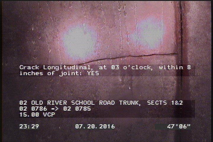 Crack Longitudinal, at 03 o'clock, within 8 inches of joint: YES