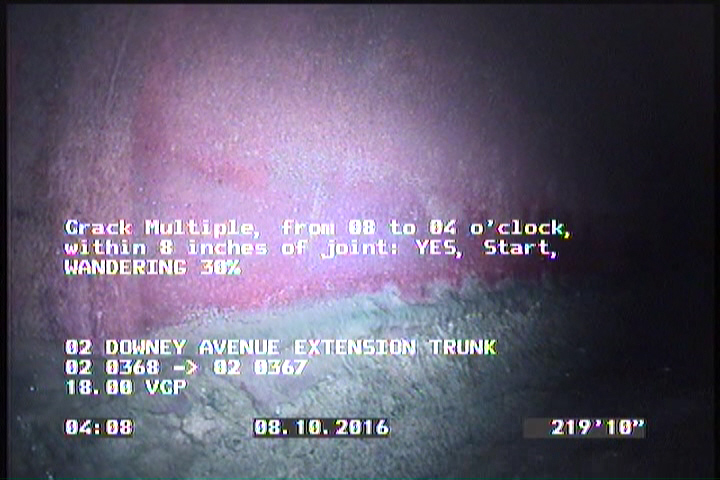 Crack Multiple, from 08 to 04 o'clock, within 8 inches of joint: YES, Start - WANDERING 30%