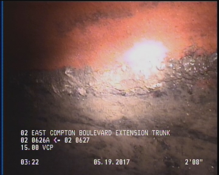Deposits Attached Grease, 5 %of cross sectional area, from 04 to 08 o'clock, , within 8 inches of joint: YES, Start