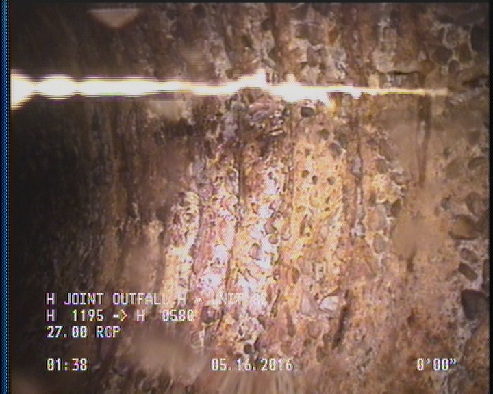 Surface Aggregate Projecting, from 08 to 04 o'clock, within 8 inches of joint: YES, Start