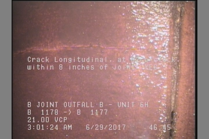 Crack Longitudinal, at 02 o'clock, within 8 inches of joint: YES