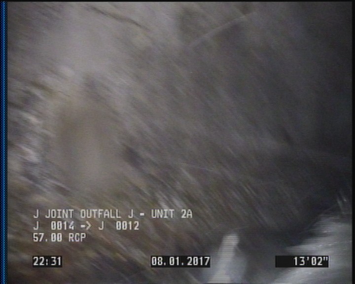 Deposits Attached Grease, 5 %of cross sectional area, from 04 to 08 o'clock, , within 8 inches of joint: YES, Start