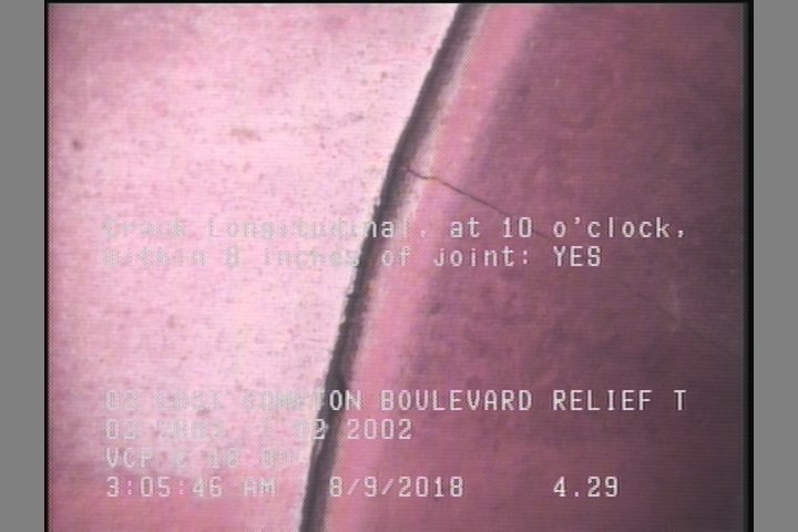Crack Longitudinal, at 10 o'clock, within 8 inches of joint: YES