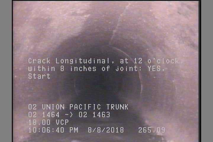 Crack Longitudinal, at 12 o'clock, within 8 inches of joint: YES, Start