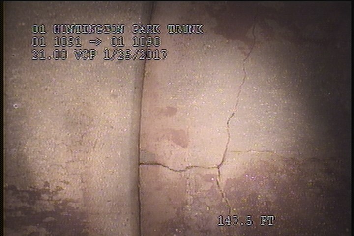 Crack Multiple, from 12 to 03 o'clock, within 8 inches of joint: YES