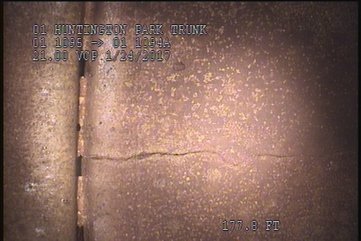 Crack Spiral, from 11 to 12 o'clock, within 8 inches of joint: YES, Start