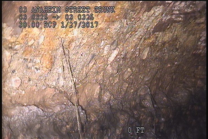 Surface Aggregate Missing, from 10 to 02 o'clock, within 8 inches of joint: YES, Start - SEVERE AGG