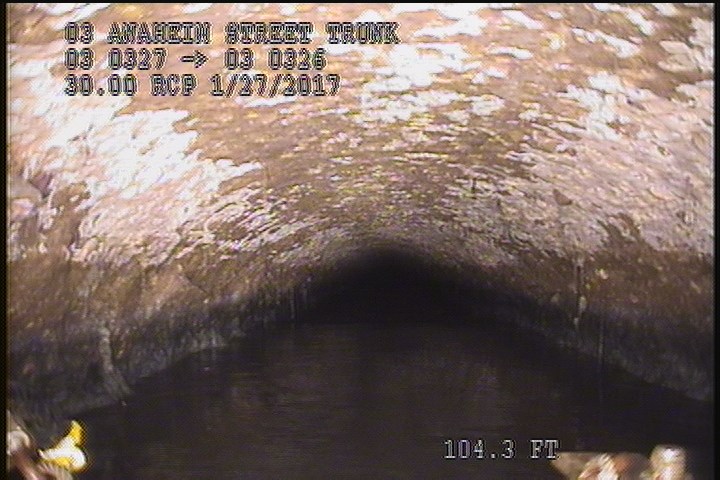 Surface Aggregate Missing, from 10 to 02 o'clock, within 8 inches of joint: YES - SEVERE AGG