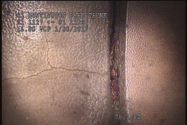 Crack Spiral, from 08 to 10 o'clock, within 8 inches of joint: YES