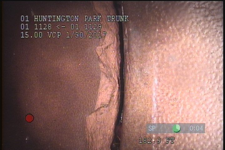 Broken, from 09 to 04 o'clock, within 8 inches of joint: YES
