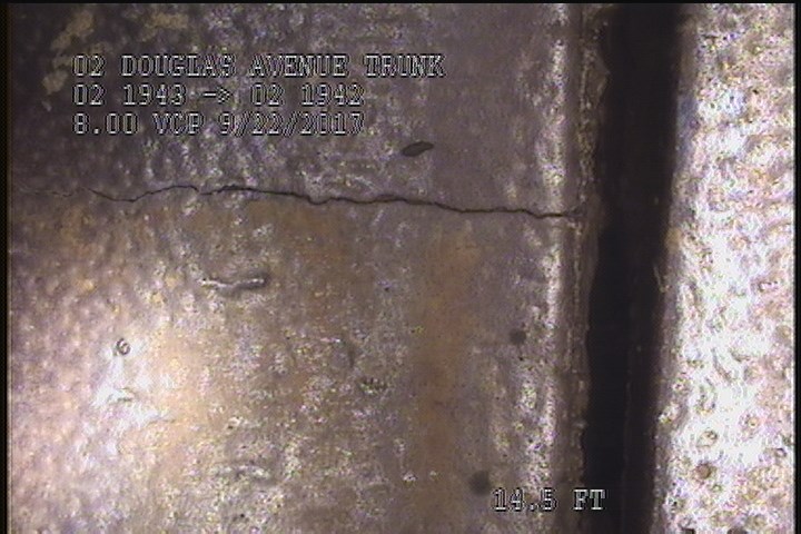 Crack Multiple, from 08 to 04 o'clock, within 8 inches of joint: YES, Start