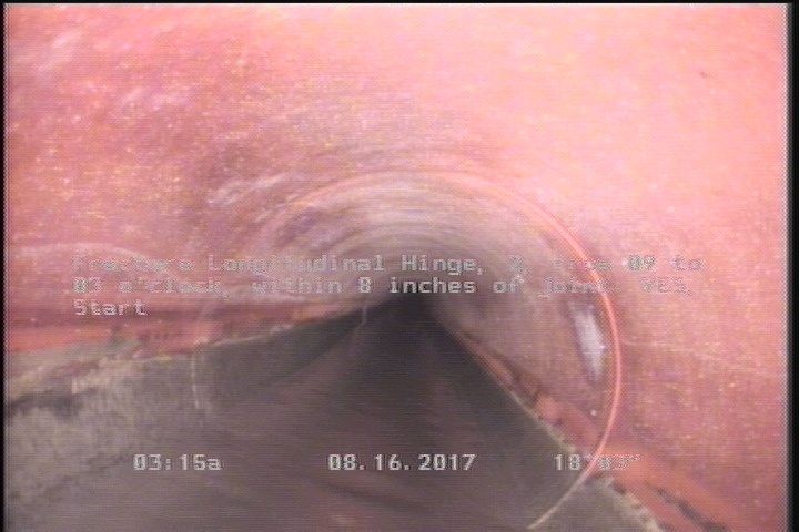 Fracture Longitudinal Hinge, 2, from 09 to 03 o'clock, within 8 inches of joint: YES, Start