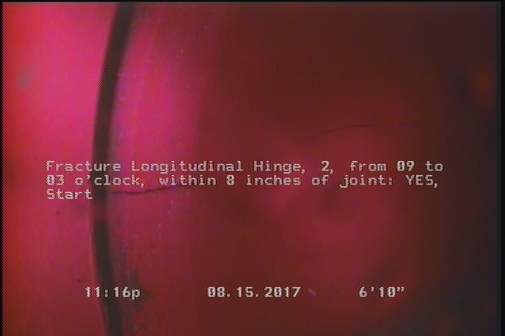 Fracture Longitudinal Hinge, 2, from 09 to 03 o'clock, within 8 inches of joint: YES, Start