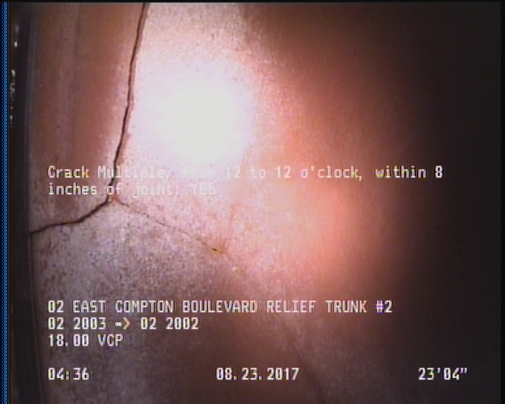 Crack Multiple, from 12 to 12 o'clock, within 8 inches of joint: YES