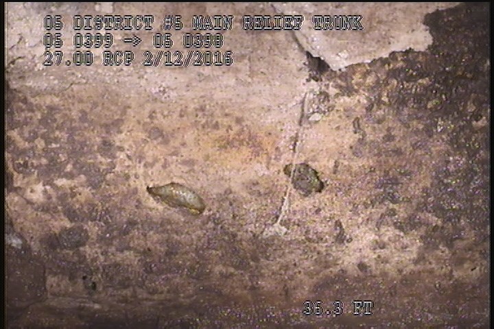 Surface Aggregate Visible, from 08 to 09 o'clock, within 8 inches of joint: YES - MODERATE AGG SPORATIC
