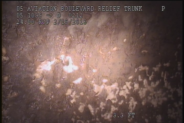 Surface Spalling, from 08 to 04 o'clock, within 8 inches of joint: YES, Start - SWOLLEN BLISTERING LAITANCE COAT