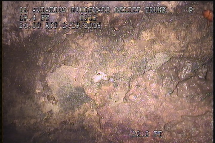Surface Spalling, from 08 to 04 o'clock, within 8 inches of joint: NO