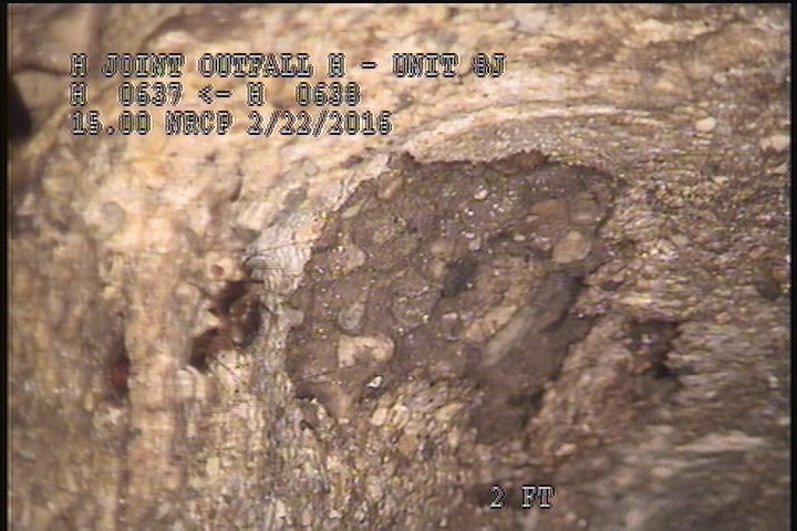Surface Missing Wall, at 12 o'clock, within 8 inches of joint: YES