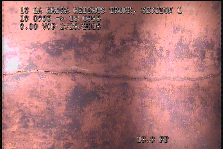 Fracture Longitudinal, at 11 o'clock, within 8 inches of joint: YES, - HAIRLINE