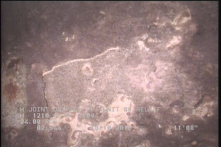 Surface Aggregate Visible, from 09 to 03 o'clock, within 8 inches of joint: YES