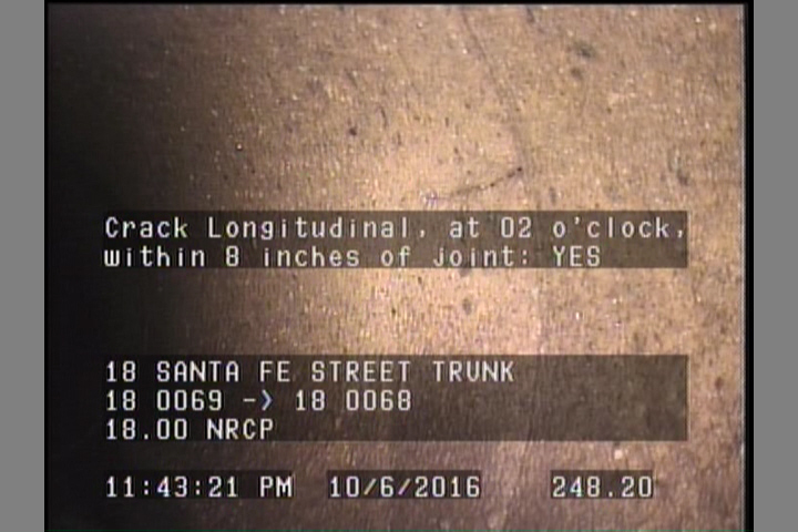Crack Longitudinal, at 02 o'clock, within 8 inches of joint: YES