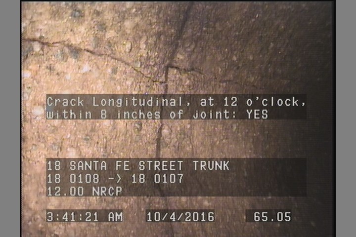 Crack Longitudinal, at 12 o'clock, within 8 inches of joint: YES