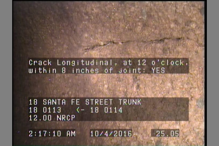 Crack Longitudinal, at 12 o'clock, within 8 inches of joint: YES