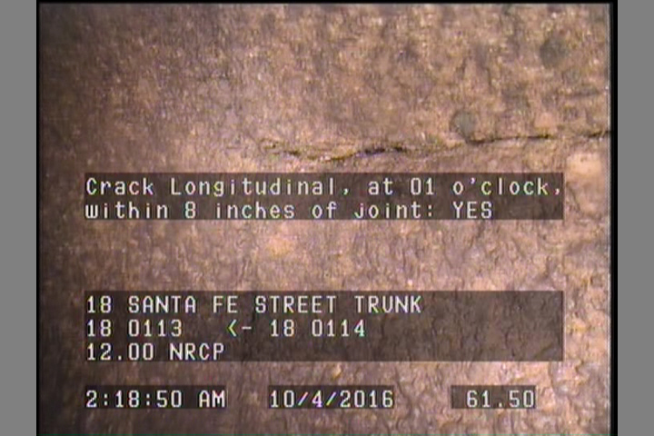 Crack Longitudinal, at 01 o'clock, within 8 inches of joint: YES