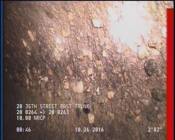 Surface Aggregate Projecting, from 08 to 04 o'clock, within 8 inches of joint: YES, Start