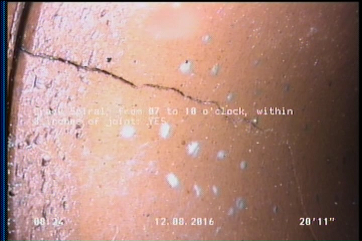 Crack Spiral, from 07 to 10 o'clock, within 8 inches of joint: YES