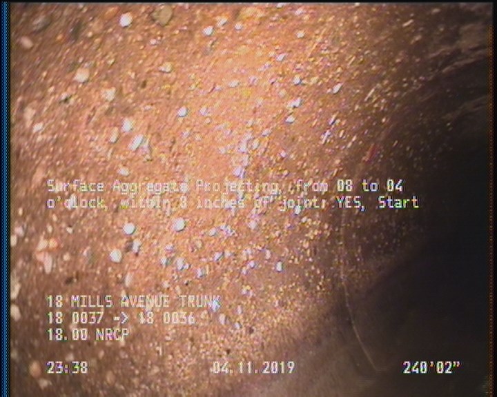 Surface Aggregate Projecting, from 08 to 04 o'clock, within 8 inches of joint: YES, Start