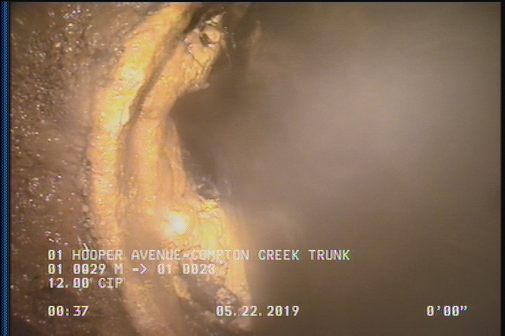 Survey Abandoned - VIEW OF DOWNLEG OF U/S MIDDLE SIPHON.
