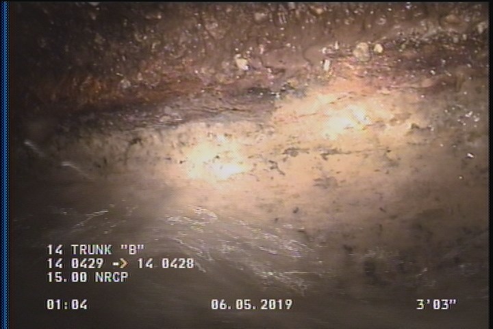 Deposits Attached Grease, 5 %of cross sectional area, from 03 to 09 o'clock, , within 8 inches of joint: YES, Start