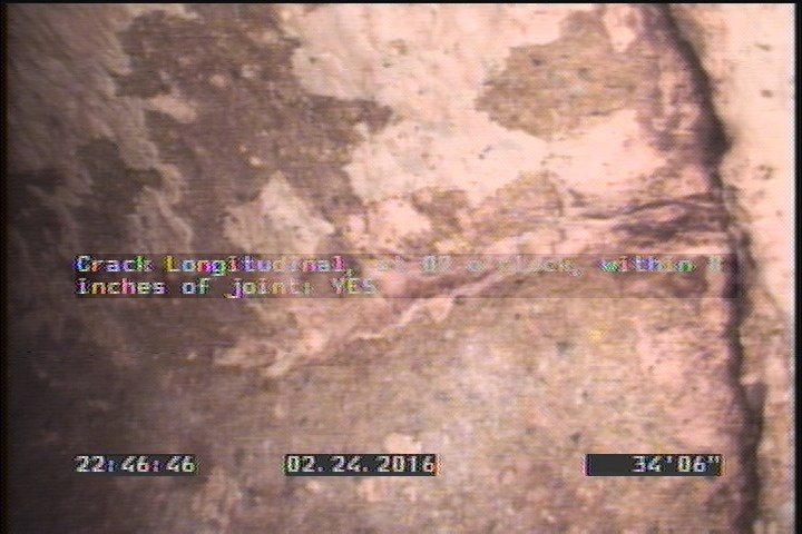 Crack Longitudinal, at 02 o'clock, within 8 inches of joint: YES