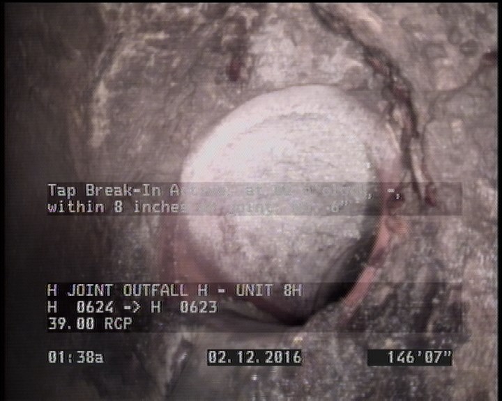 Tap Break-In Active, at 02 o'clock, -, within 8 inches of joint: NO, 6"