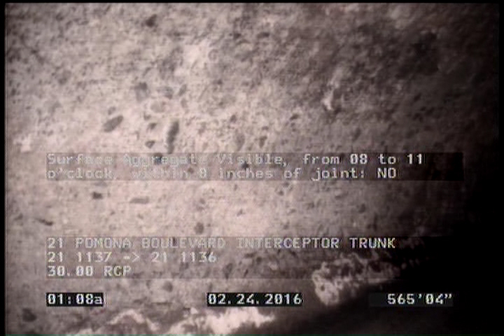 Surface Aggregate Visible, from 08 to 11 o'clock, within 8 inches of joint: NO