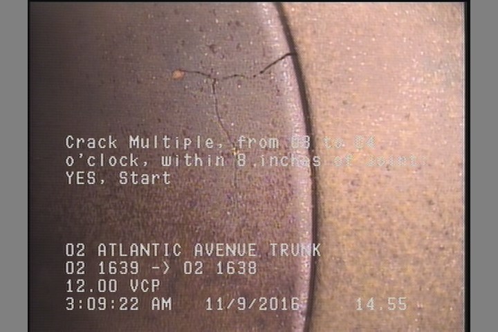 Crack Multiple, from 08 to 04 o'clock, within 8 inches of joint: YES, Start