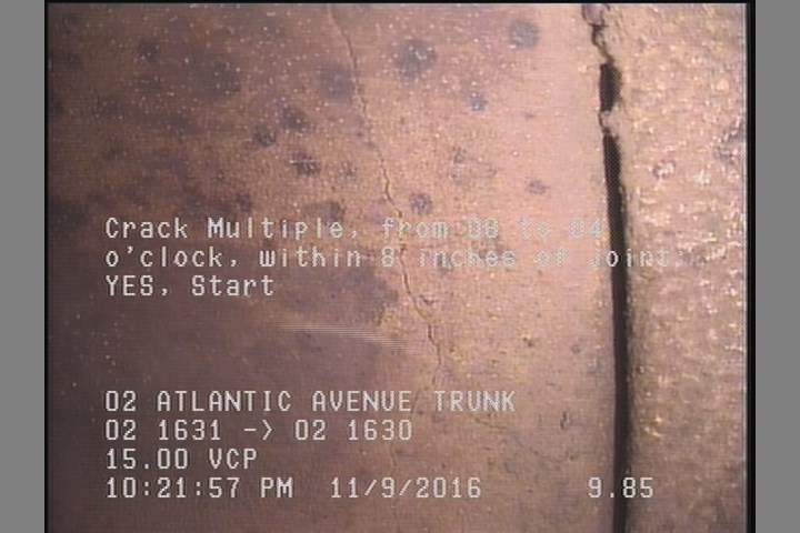 Crack Multiple, from 08 to 04 o'clock, within 8 inches of joint: YES, Start