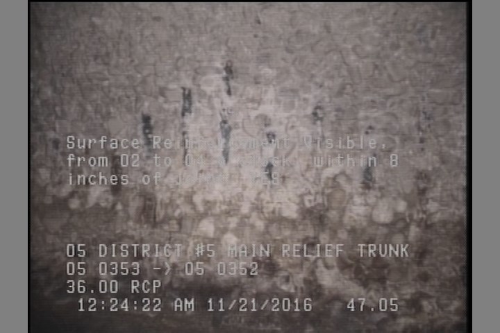 Surface Reinforcement Visible, from 02 to 04 o'clock, within 8 inches of joint: YES