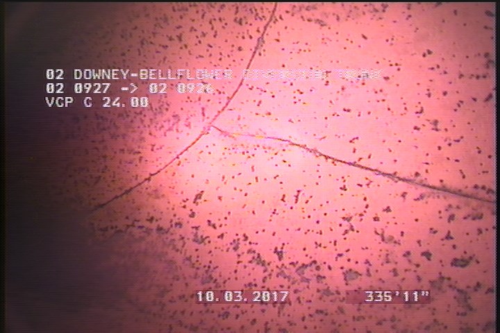 Fracture Spiral, from 11 to 01 o'clock, within 8 inches of joint: YES, Start - SLIGHT