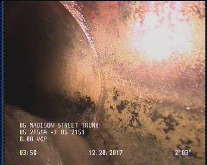 Deposits Attached Grease, 5 %of cross sectional area, from 04 to 08 o'clock, , within 8 inches of joint: YES, Start